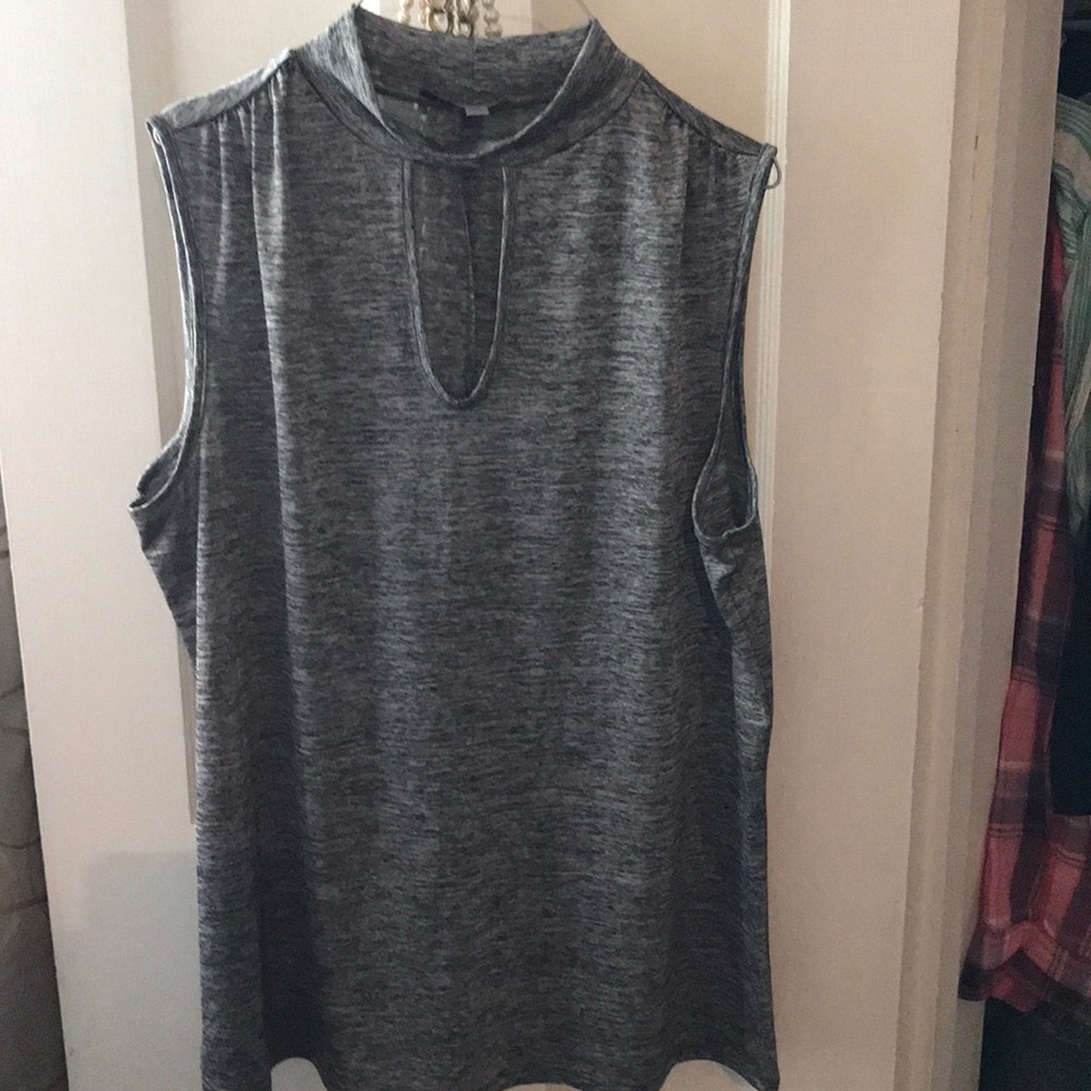 Jennifer Lopez shirt